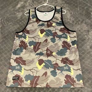 LRG tank top great condition